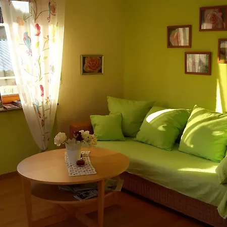 Апартаменты Rosenhof Broggingen *